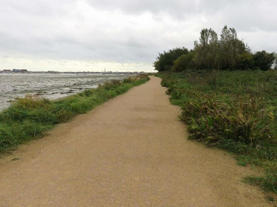 Portsmouth 3 Bedroom Getaway, Sleeps 6 Exteriér fotografie